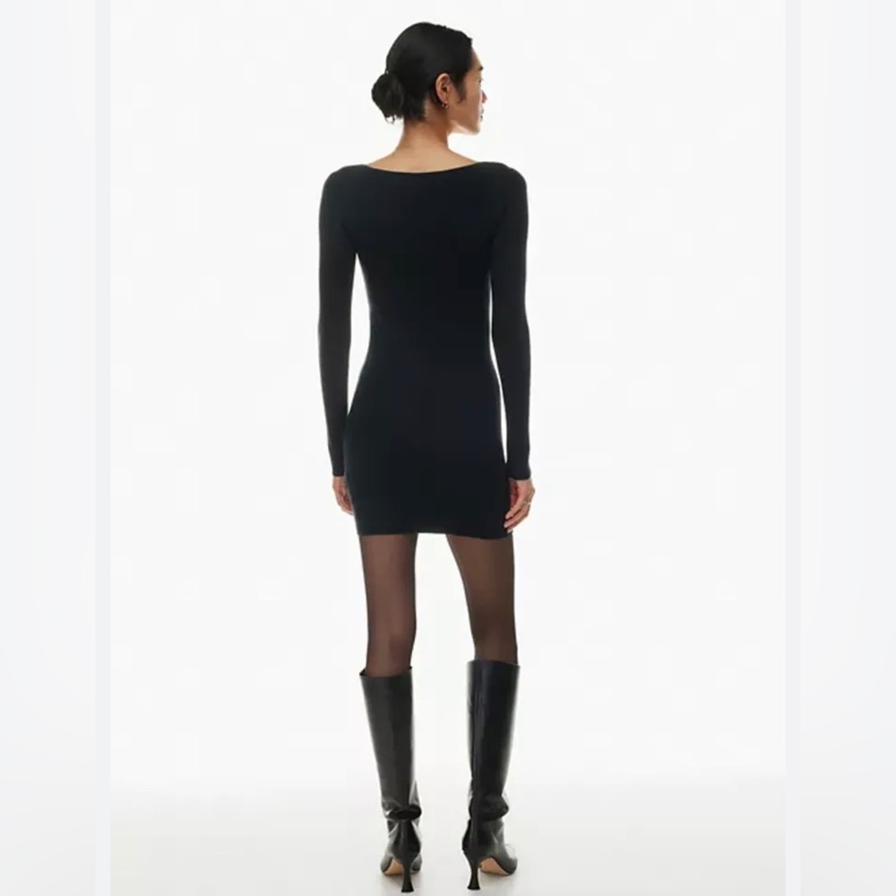 Wilfred Free Aritzia Black Bodycon Dress - Soft, Stretchy & Stylish!